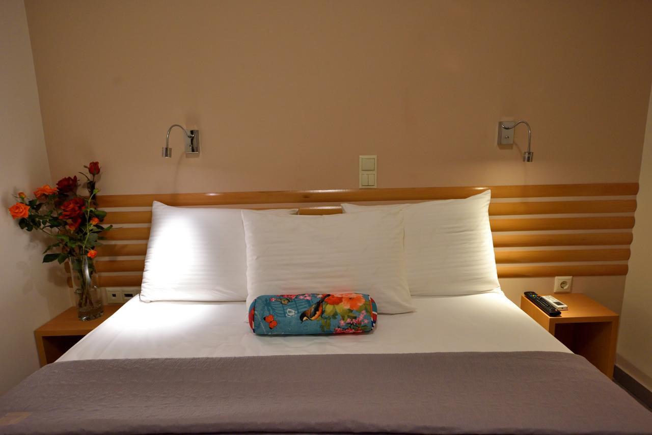 Edem Suites Marathopoli Exterior photo